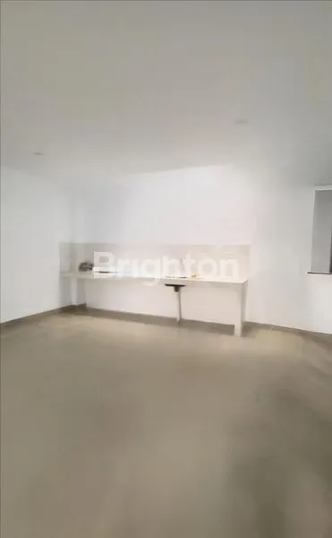 image RUMAH DIKALIDERES PERMAI,JAKARTA  BARAT (4)