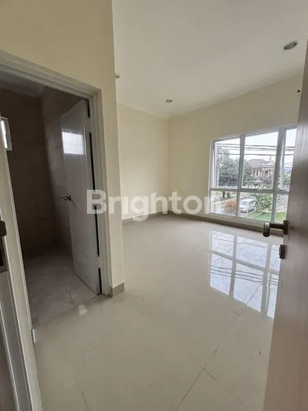 image RUMAH BARU 2LANTAI HOEK STRATEGIS BEBAS BANJIR (7)