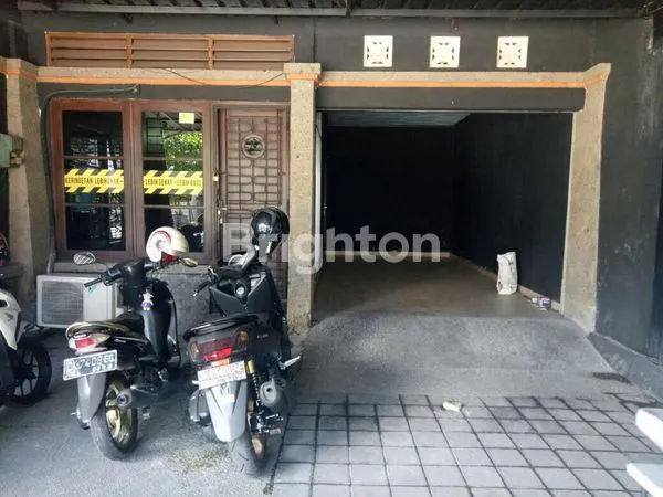 image RUMAH DAN RUANG USAHA DIJUAL LOKASI STRATEGIS DIKAWASAN RENON (2)