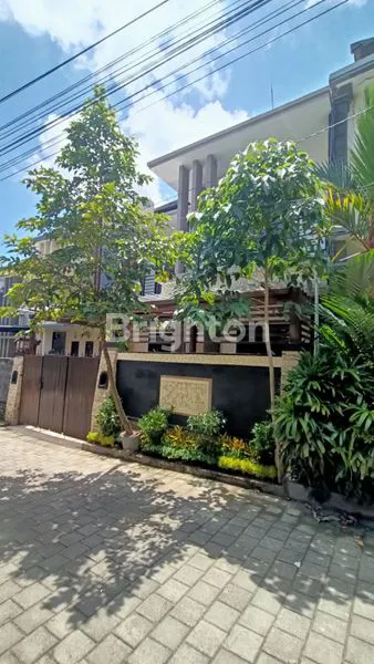 RUMAH SIAP HUNI 2 LANTAI LOKASI SANGAT STRATEGIS AREA PEMUKIMAN, DALUNG