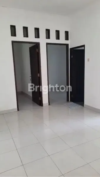 image RUMAH 2LANTAI DI PERBATASAN JAKARTA DAN BEKASI. (6)