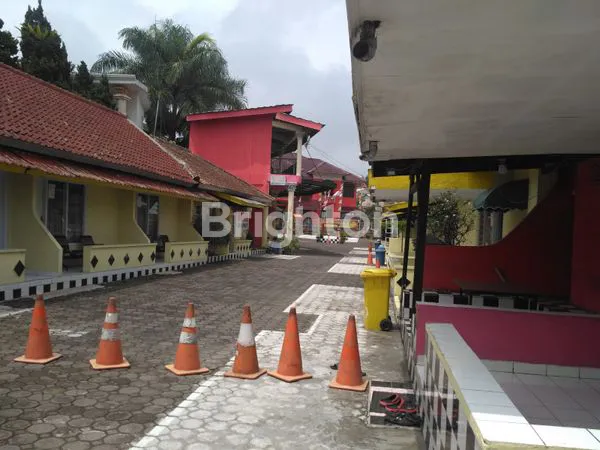 image HOTEL LOKASI STRATEGIS DI CIPANAS (2)