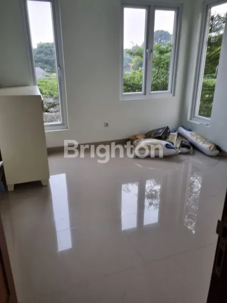 image SIAP HUNI 2 LANTAI GREEN BOTANICAL GARDEN JL. TIMBUL CIPEDAK JAGAKARSA JAKARTA SELATAN (3)