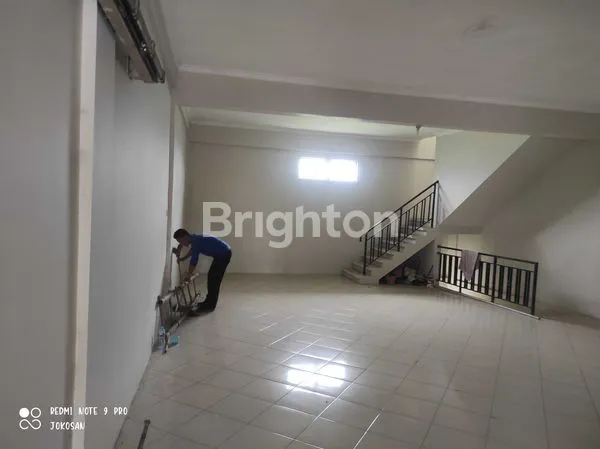 image RUKO 3 LANTAI PREMIUM DI JALAN SOEKARNO HATTA DEKAT FLYOVER CANGUK MAGELANG (2)