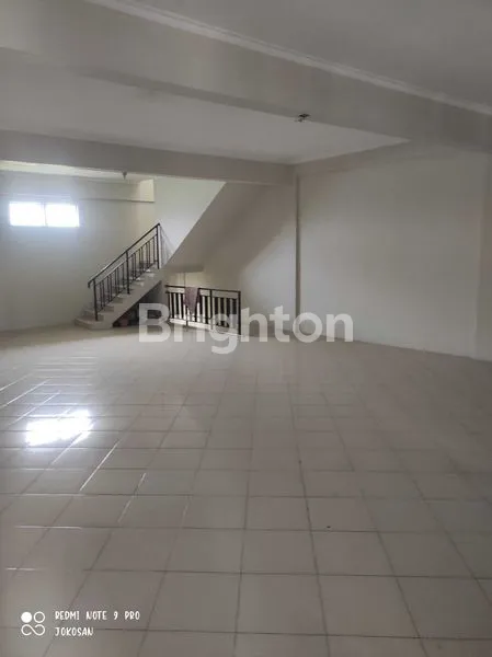 image RUKO 3 LANTAI PREMIUM DI JALAN SOEKARNO HATTA DEKAT FLYOVER CANGUK MAGELANG (6)