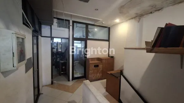 image RUKO STRATEGIS DI DEWI SRI  KUTA (3)