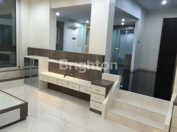 image VILLA EKSKLUSIF RIVER VIEW POLONIA SIAP HUNI FULLY FURNISHED (8)