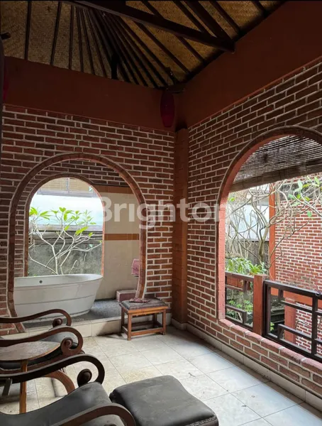 image TANAH DAN BANGUNAN EX SPA DI SEMINYAK DEKAT SUNSET ROAD, KUTA, TEUKU UMAR (2)