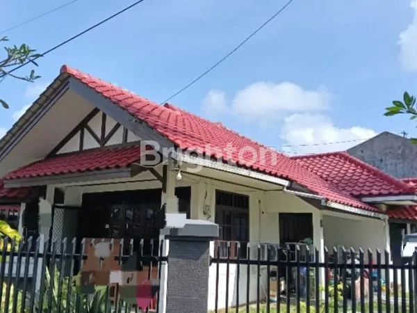 image RUMAH LUAS 3BR FULLY FURNISHED DISEWAKAN (1)