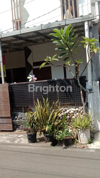 RUMAH MINIMALIS 2 LANTAI DI JAKARTA TIMUR