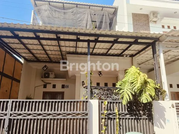 image RUMAH 2 LANTAI RAPIH DAN BERSIH DEPOK (1)