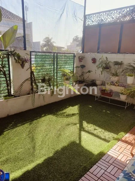 image RUMAH 2 LANTAI RAPIH DAN BERSIH DEPOK (5)