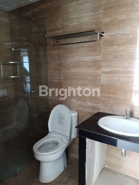 image RUMAH GRENVILLE JAKARTA BARAT (8)