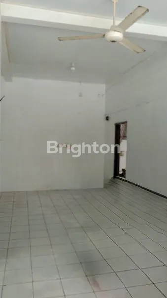 image TOKO STRATEGIS, DI KEROBOKAN KELOD, LOKASI PERMUKIMAN PADAT PENDUDUK & LALU LINTAS RAMAI. COCOK UNTUK BERBAGAI MACAM USAHA. (4)