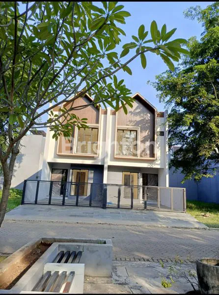 image RUMAH KEMBAR DI METLAND JAKARTA BARAT (1)