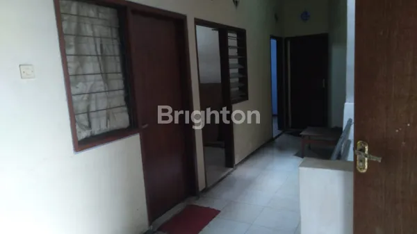 image RUMAH LOKASI STRATEGIS COCOK UNTUK KOS DAERAH BUNGA BUNGA, KOTA MALANG (5)