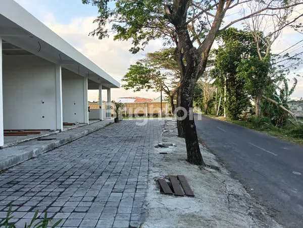 image TERSEDIA 3 UNIT TOKO DI PANTAI MUNGGU, CANGGU. (4)