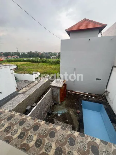image BRAND NEW 2BR VILLA PROGRES PEMBANGUNAN AVAILABLE 2 UNIT DENGAN PRIVATE POOL DAN VIEW SAWAH DIAREA MUNGGU. (1)
