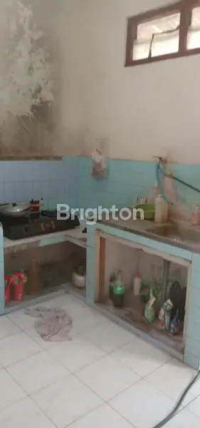 image RUMAH DI PUSAT KOTA SOLO (6)