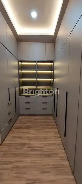 image RUMAH DI JEMURSARI TIMUR 3 LANTAI ADA ROOFTOP  (7)