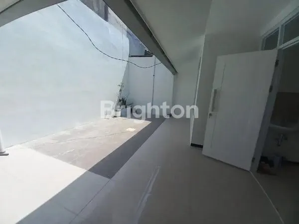 image RUMAH DI DARMO BARU BARAT BARU RENOVASI TOTAL  (3)