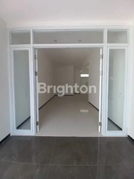 image RUMAH DI DARMO BARU BARAT BARU RENOVASI TOTAL  (5)