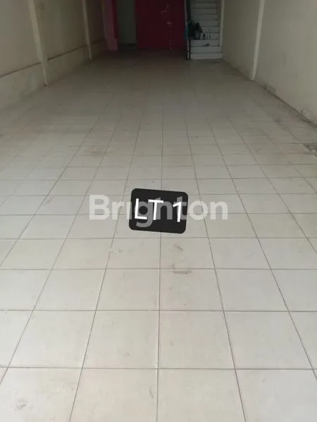 image RUKO DISEWAKAN PINGGIR JALAN (2)