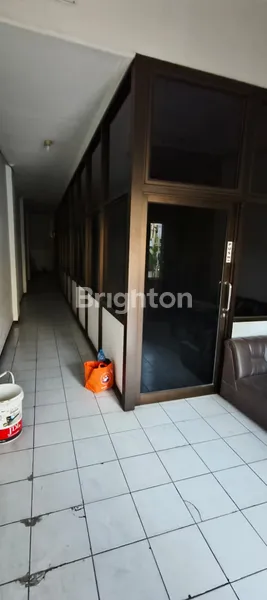 image DIJUAL RUKO 3 LANTAI RAYA DARMO PERMAI SELATAN (3)