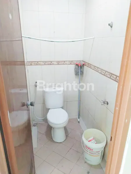 image RUKO BAGUS 4,5 LANTAI STRATEGIS DI PUSAT KERAMAIAN PONDOK GEDE COCOK UNTUK BISNIS, USAHA, KANTOR DI JATIWARINGIN, PONDOK GEDE, BEKASI (8)