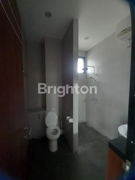 image VILLA 2 LANTAI UNFURNISHED DENGAN PRIVATE POOL DIAREA PADONAN CANGGU  (4)