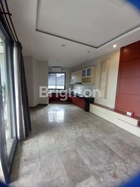image VILLA 2 LANTAI UNFURNISHED DENGAN PRIVATE POOL DIAREA PADONAN CANGGU  (3)