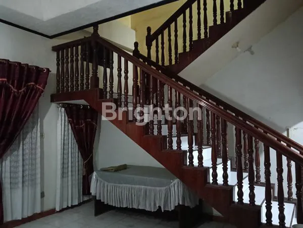 image RUMAH DITENGAH KOTA MEDAN 3 1/2 TINGKAT (7)