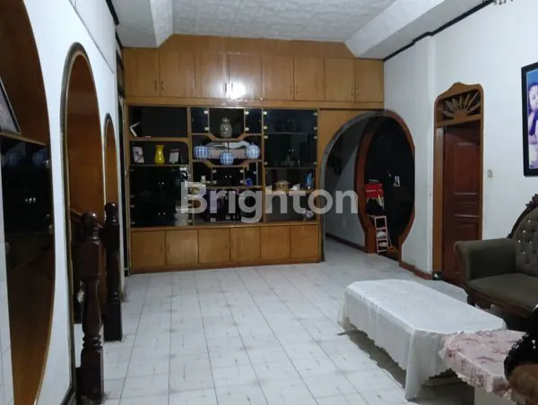 image RUMAH DITENGAH KOTA MEDAN 3 1/2 TINGKAT (6)