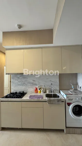 image APARTMENT THE PEAK DI JANTUNG KOTA SURABAYA DEKAT DENGAN TUNJUNGAN PLAZA, CBD SURABAYA PUSAT  (5)