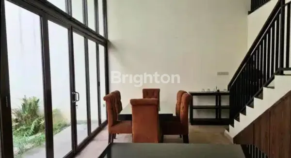 image RUMAH MODERN MINIMALIS CANTIK DENGAN ROOFTOP TEBET (2)