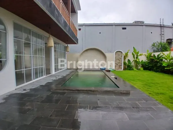 image VILLA MEWAH 3BR + POOL, 300M DARI PANTAI BATU MEJAN CANGGU (3)
