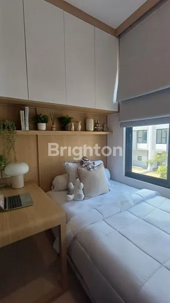 image RUMAH YANG AMAN DAN SANGAT NYAMAN  DI LOKASI YANG SANGAT STRATEGIS. (2)