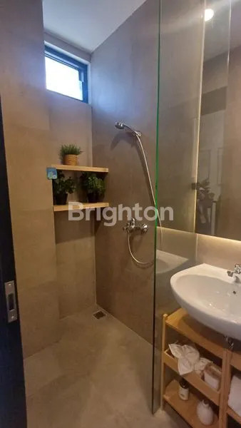 image RUMAH YANG AMAN DAN SANGAT NYAMAN  DI LOKASI YANG SANGAT STRATEGIS. (6)