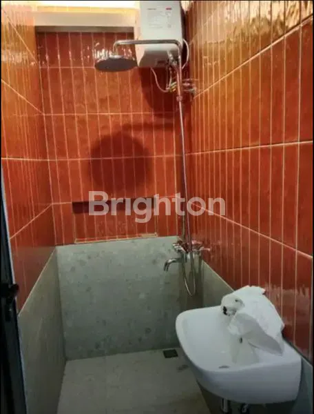 image RUMAH 2 LANTAI DI KAISAR BINTARO, PONDOK AREN, TANGERANG SELATAN (8)