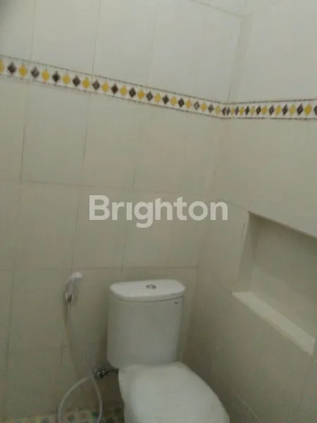 image RUMAH RUNGKUT MAPAN TENGAH MINIMALIS 2 LANTAI ROW 2 MOBIL DEKAT UPN STRATEGIS (7)