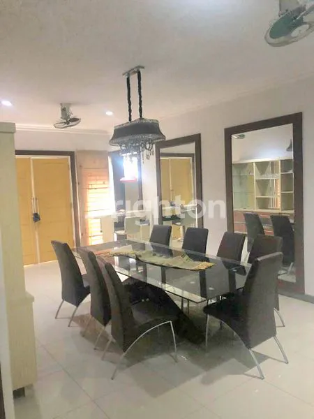 image RUMAH MEWAH 850M2 DI SETRA MURNI - 7KT + POOL +  DEKAT PVJ DAN MARANATHA (3)