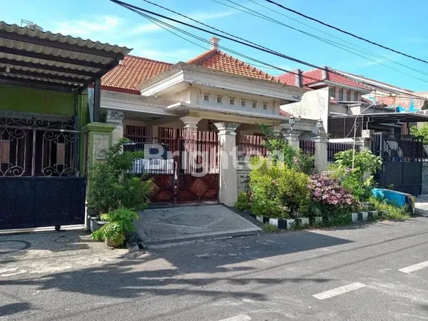 image RUNGKUT ASRI BARAT TERAWAT SIAP HUNI DEKAT RAYA MERR STRATEGIS (1)