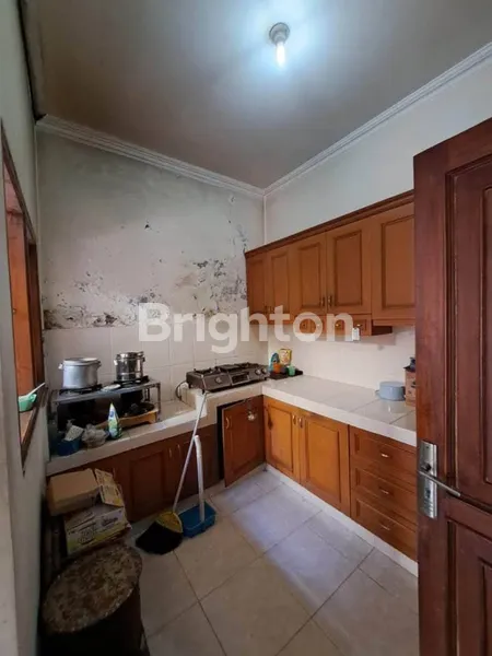 image RUNGKUT ASRI BARAT TERAWAT SIAP HUNI DEKAT RAYA MERR STRATEGIS (7)