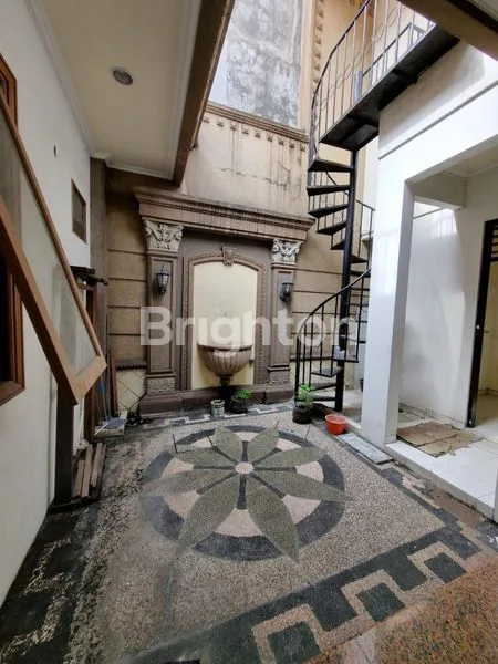 image RUMAH MANYAR TIRTOYOSO, SERTIFIKAT SHM, HUNIAN NYAMAN (1)