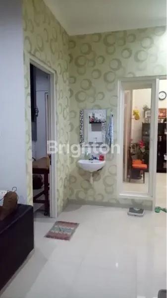 image RUMAH MINIMALIS MANYAR TIRTOASRI SIAP HUNI TENGAH KOTA STRATEGIS (5)