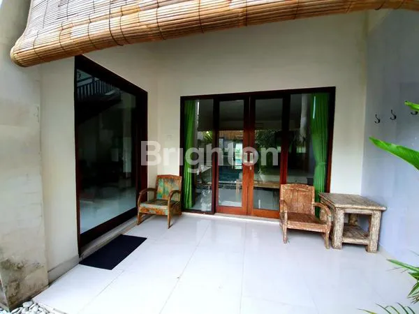 image VILLA CANTIK 2BR – LOKASI STRATEGIS DI TUMBAK BAYUH, PERERENAN (2)