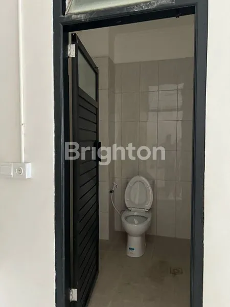 image RUKO 3 LANTAI DISEWAKAN GATSU TENGAH (5)