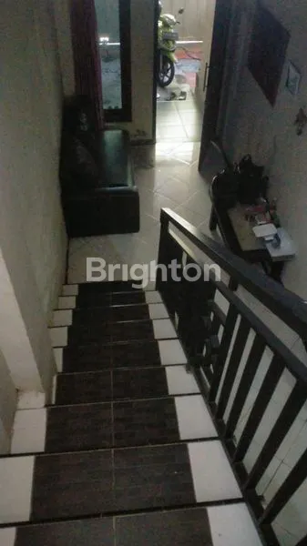 image RUMAH 2 LANTAI PREMIUM NOL JALAN RAYA BUNULREJO - SHM (8)