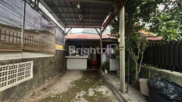 image RUMAH STRATEGIS 1 LANTAI DI KOMPLEK PLN JAKARTA PUSAT, SHM (2)