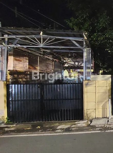 image RUMAH STRATEGIS 1 LANTAI DI KOMPLEK PLN JAKARTA PUSAT, SHM (1)